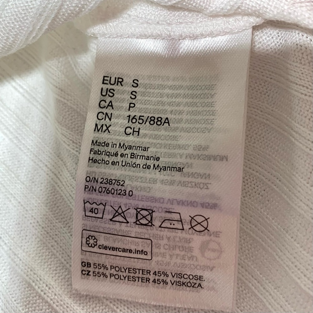 H&M Women’s White High Neck Short Sleeves Ribbed Sweater Size Small - Picture 6 of 10